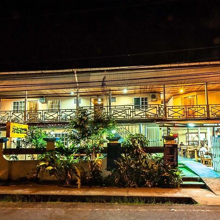 Hotel Posada Los Delfines ボカス・タウン エクステリア 写真